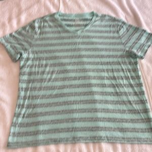 American Rag mens v-neck tee